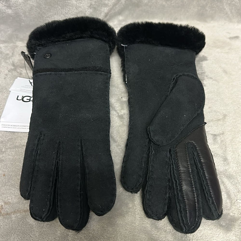 Ugg Seamed Touchscreen Shearling-Lined Gloves Siz… - image 2